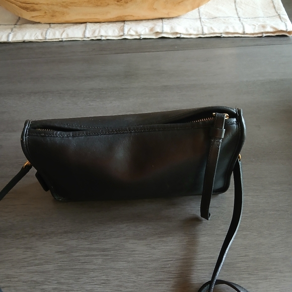 Coach Rare Vintage #9455 Like New Intoduced In 1975 This One 1978 Ish - Picture 2 of 9